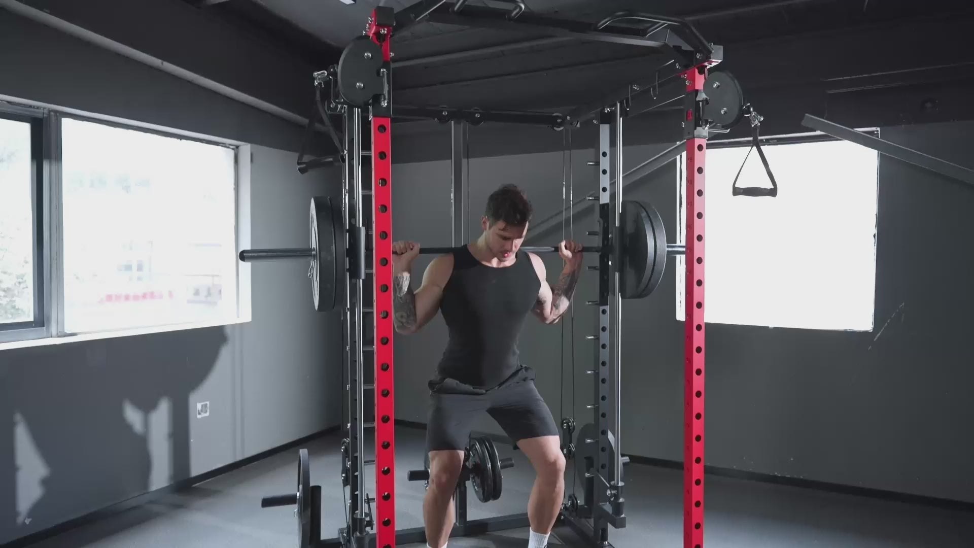 Load video: <strong>10 Lockout Positions. Train Safely at Any Height.</strong>