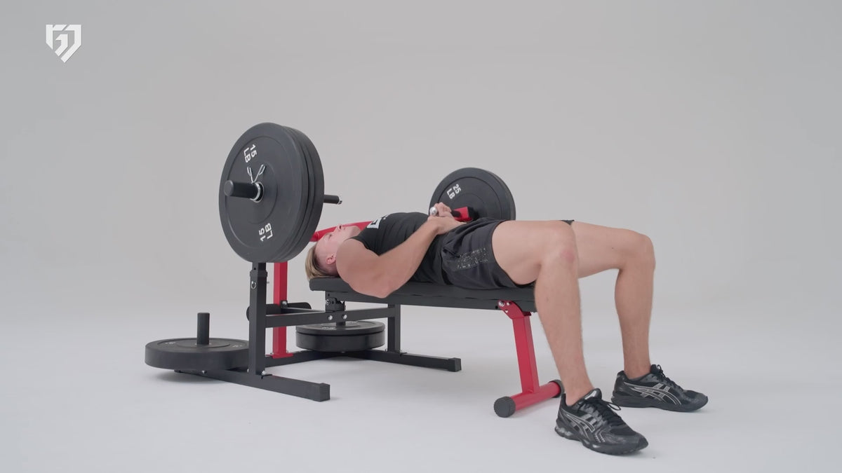 Cargar video: <strong>Independent Arms. Balanced Power.</strong>